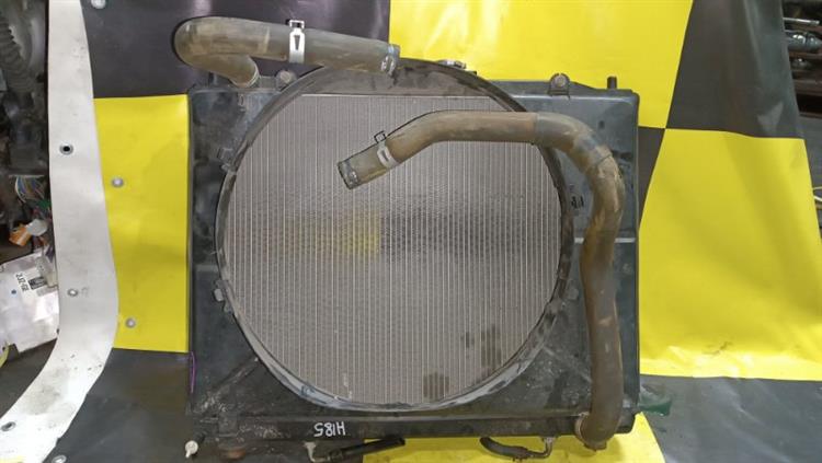 Радиатор основной Мицубиси Паджеро в Энгельсе 105204