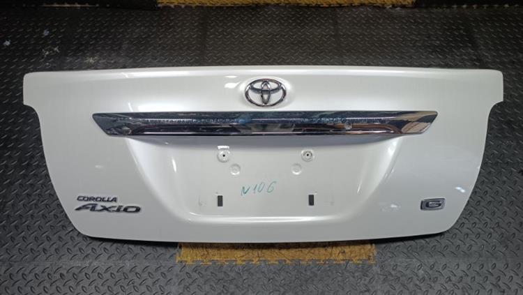 Крышка багажника Тойота Королла Аксио в Энгельсе 106946