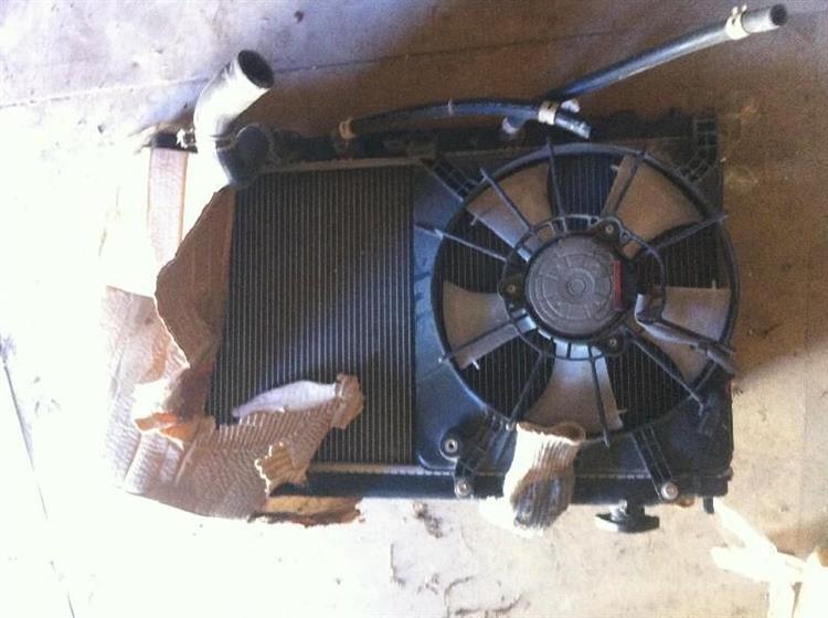 Радиатор основной Хонда Фит в Энгельсе 1288