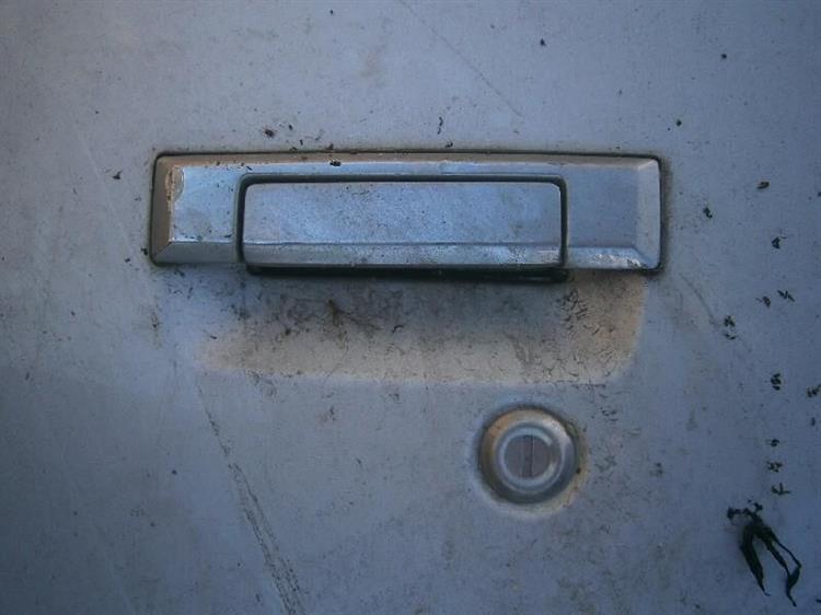 Дверь Тойота Таун Айс в Энгельсе 15430