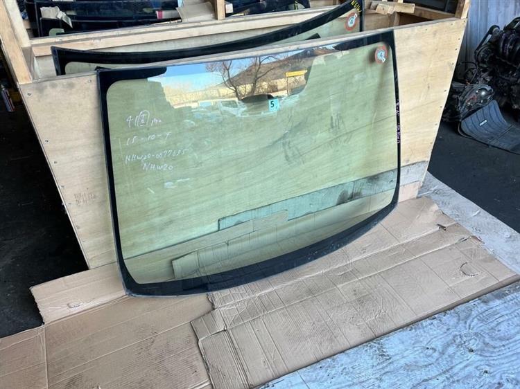 Лобовое стекло Тойота Приус в Энгельсе 236521