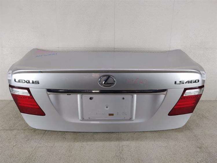 Крышка багажника Lexus Ls460